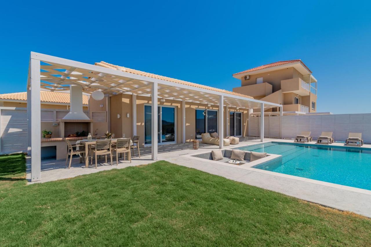 Spartakos Luxury Villa 2 Koukounaria ภายนอก รูปภาพ
